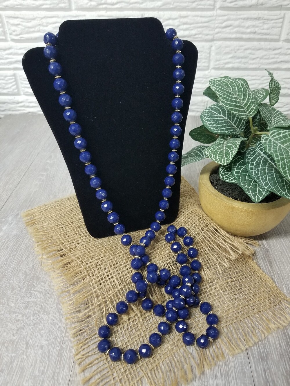 Long Royal Blue Beaded Necklace Vintage - Picture 3 of 10